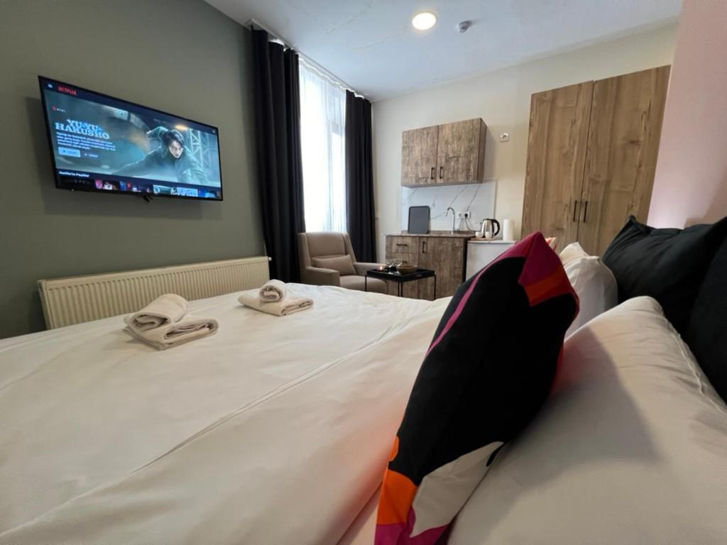 Roj Suite Istanbul Exterior photo